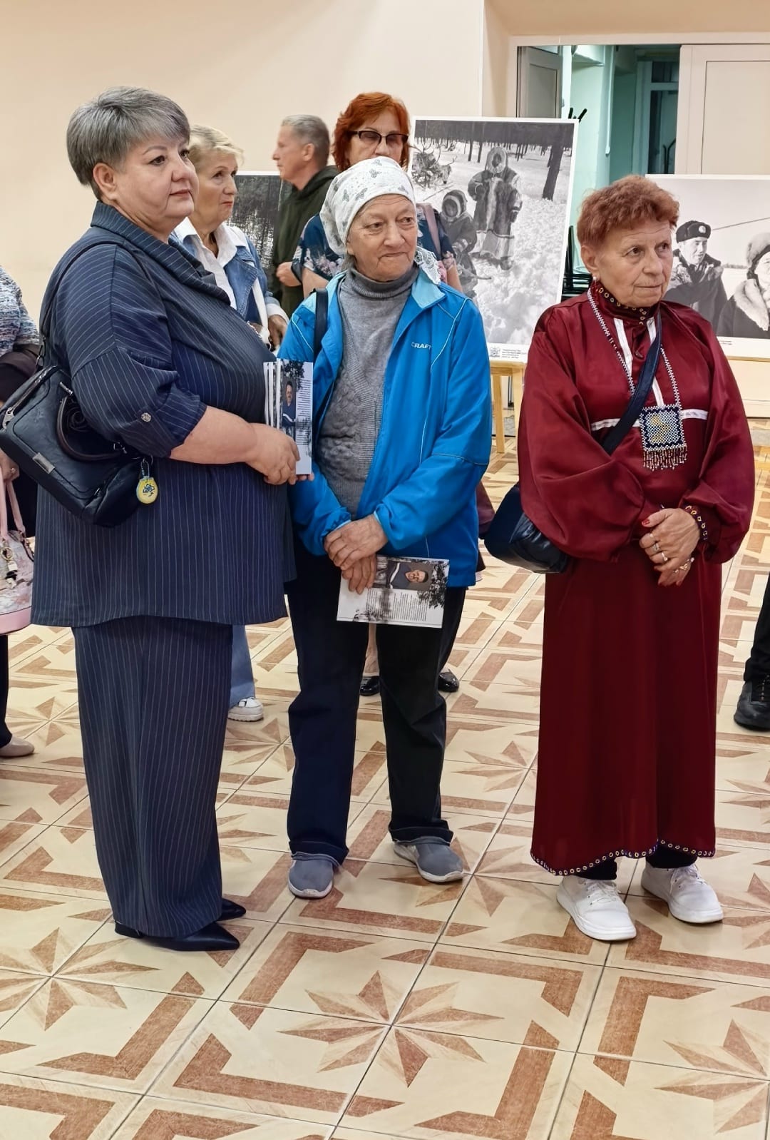 Фотография к материалу «В Центре культуры и досуга «Родники» посёлка Пойковский состоялось открытие выставки «Югра»