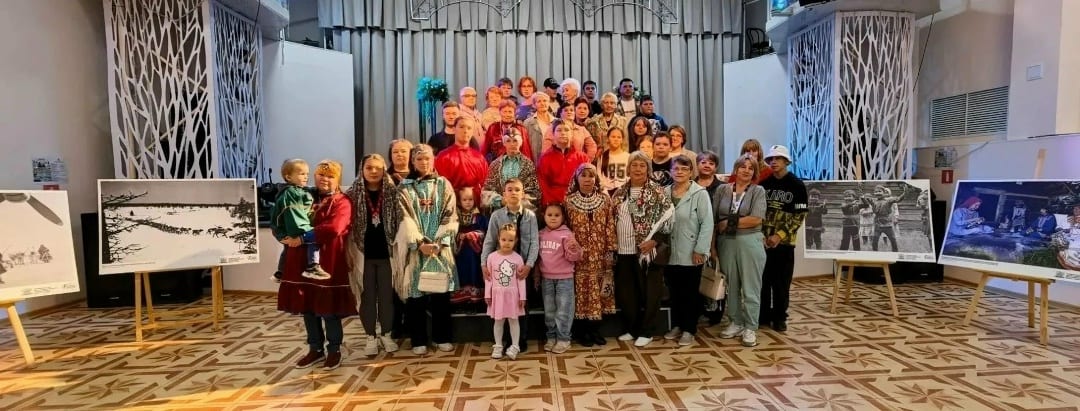Фотография к материалу «В Центре культуры и досуга «Родники» посёлка Пойковский состоялось открытие выставки «Югра»