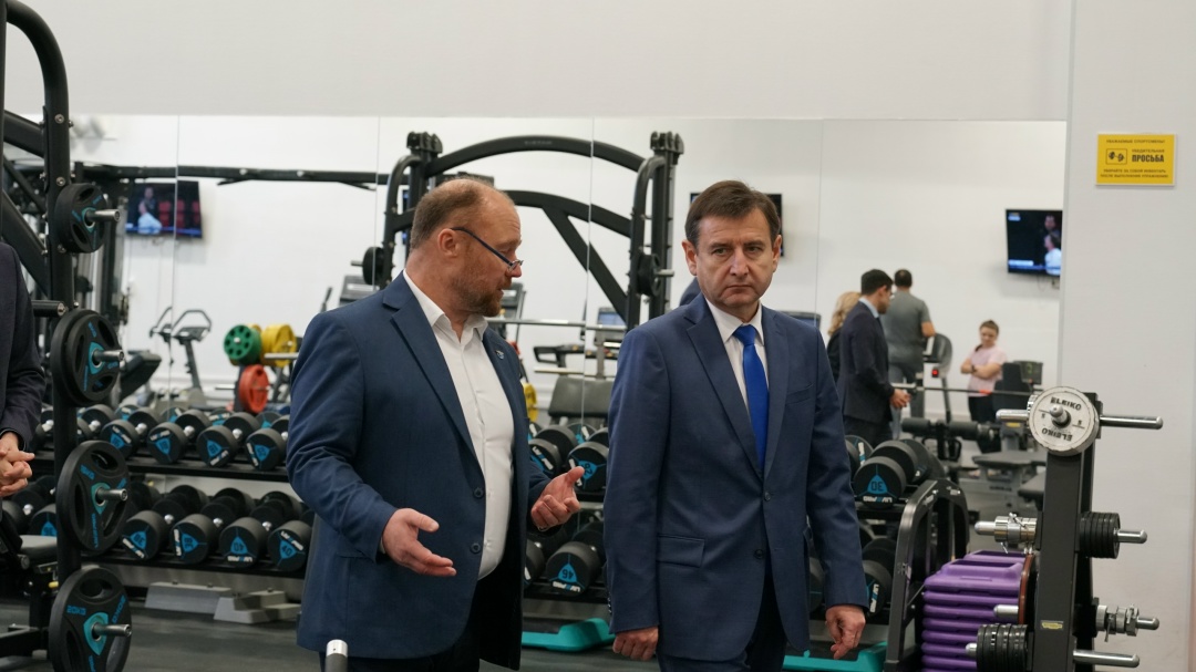 Фотография к материалу «Генеральный директор ООО «Газпром трансгаз Сургут», депутат Думы Югры Олег Ваховский посетил сургутское»
